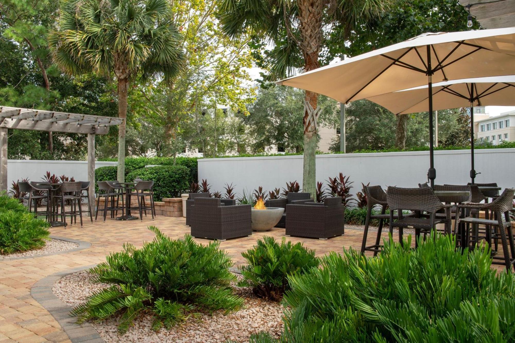 Courtyard Jacksonville Flagler Center Exterior photo