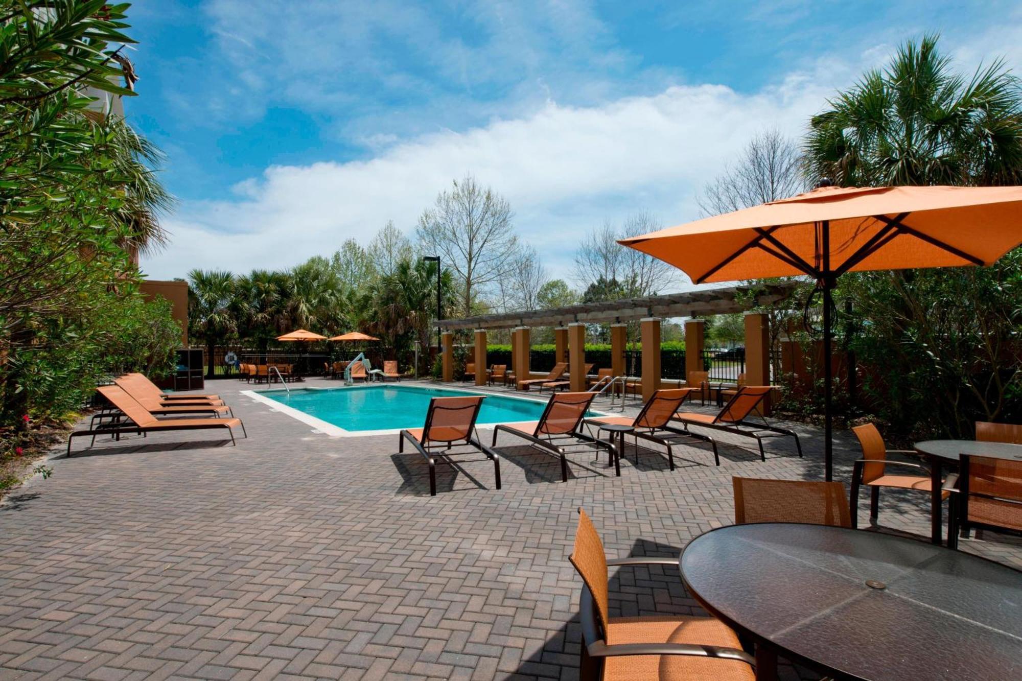 Courtyard Jacksonville Flagler Center Exterior photo